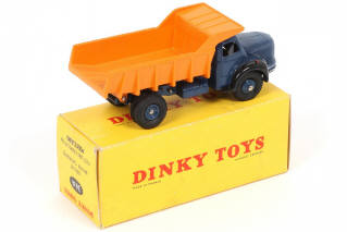 Lot 166 - DINKY TOYS (FRANCE) (1)