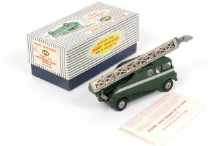 Lot 66 - DINKY TOYS (GB) (1)