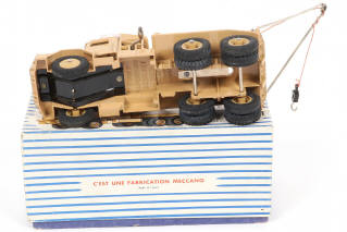 Lot 184 - DINKY TOYS (FRANCE) (1)