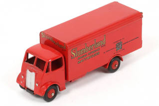 Lot 10 - DINKY TOYS (GB) (1)