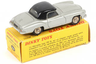 Lot 122 - DINKY TOYS (FRANCE) (1)