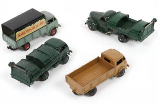 Lot 219 - DINKY TOYS (FRANCE) (4)