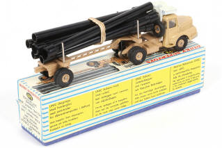 Lot 191 - DINKY TOYS (FRANCE) (1)