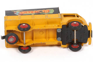 Lot 101 - DINKY TOYS (FRANCE) (1)