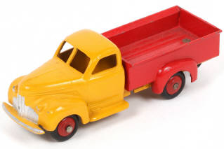 Lot 97 - DINKY TOYS (FRANCE) (1)