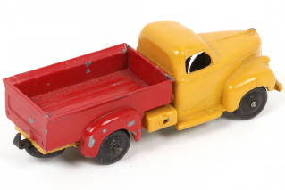 Lot 98 - DINKY TOYS (FRANCE) (1)