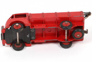 Lot 106 - DINKY TOYS (FRANCE) (1)