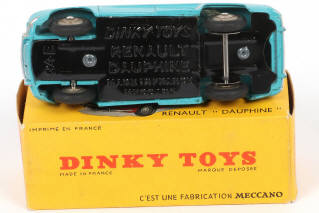 Lot 117 - DINKY TOYS (FRANCE) (1)