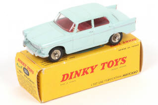 Lot 139 - DINKY TOYS (FRANCE) (1)