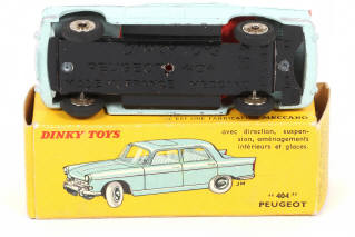 Lot 139 - DINKY TOYS (FRANCE) (1)