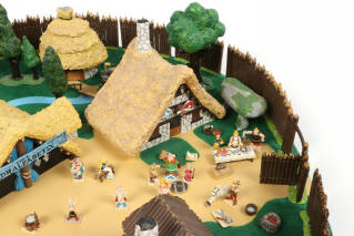 Lot 38 - PIXI (FRANCE) (1)