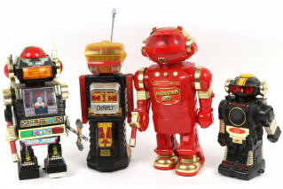 Lot 90 - DIVERS (4)