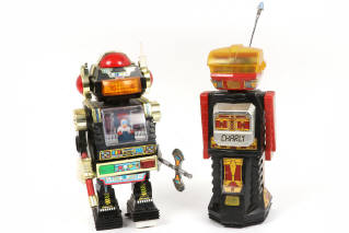 Lot 90 - DIVERS (4)