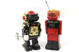 Lot 90 - DIVERS (4)