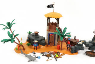 Lot 127 - PLAYMOBIL (ALLEMAGNE) (1)