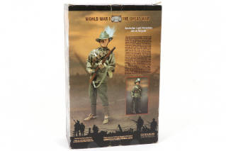 Lot 9 - SIDESHOW COLLECTIBLES (USA) (1)