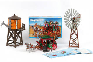 Lot 131 - PLAYMOBIL (ALLEMAGNE) (1)