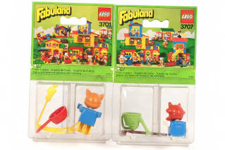 Lot 102 - LEGO (DANEMARK) (2)