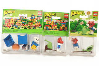 Lot 105 - LEGO (DANEMARK) (3)