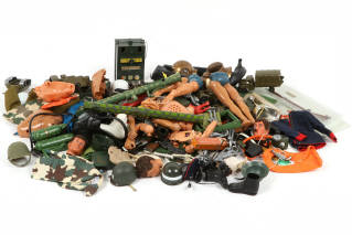 Lot 18 - DIVERS (50)