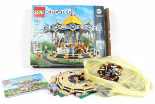 Lot 110 - LEGO (DANEMARK) (1)