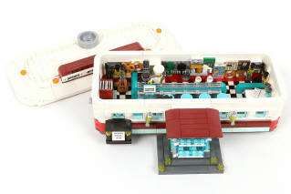 Lot 119 - LEGO (DANEMARK) (1)