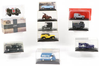 Lot 132 - DIVERS (10)