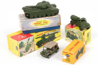 Lot 94 - DINKY TOYS (GB) (4)