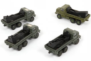 Lot 95 - DINKY TOYS (GB) (4)