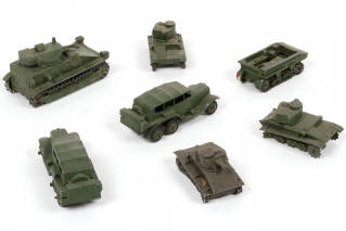 Lot 98 - DINKY TOYS (GB) (7)