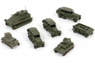 Lot 99 - DINKY TOYS (GB) (7)