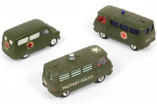 Lot 42 - CORGI TOYS (GB) (3)