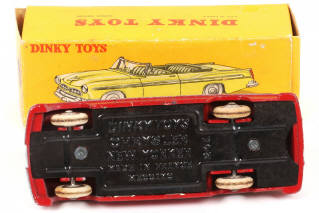 Lot 278 - DINKY TOYS (FRANCE) (1)