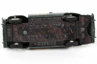 Lot 270 - DINKY TOYS (FRANCE) (1)