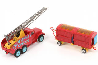 Lot 110 - CORGI TOYS (GB) (2)