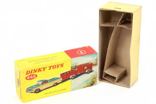 Lot 240 - DINKY TOYS (GB) (1)