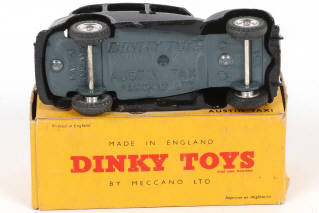 Lot 251 - DINKY TOYS (GB) (1)