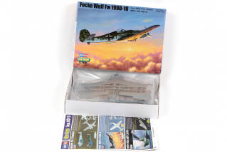 Lot 4 - HOBBY BOSS (CHINE) (5)