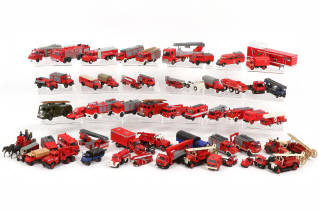 Lot 152 - DIVERS (58)