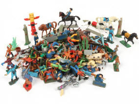 Lot 207 - DIVERS (100)