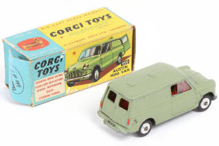 Lot 199 - CORGI TOYS (GB) (1)