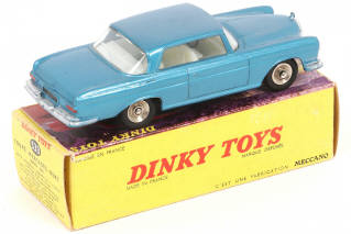 Lot 335 - DINKY TOYS (FRANCE) (1)