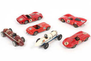 Lot 55 - DIVERS (6)