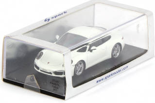 Lot 88 - SPARK (MACAU) (1)
