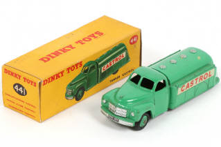 Lot 374 - DINKY TOYS (GB) (1)