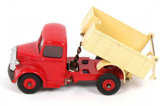 Lot 376 - DINKY TOYS (GB) (1)
