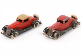 Lot 97 - TOOTSIETOY (USA) (2)