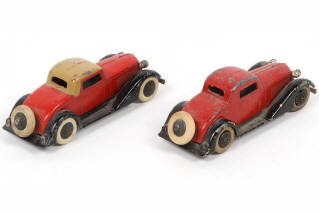 Lot 97 - TOOTSIETOY (USA) (2)