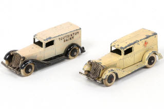 Lot 96 - TOOTSIETOY (USA) (2)