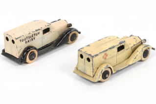 Lot 96 - TOOTSIETOY (USA) (2)